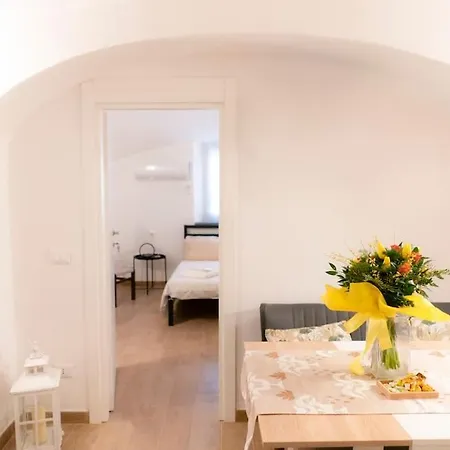 La Casa Di Benedetta Apartment *